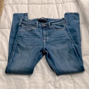 HOLLISTER high rise super skinny juniors women’s jeans Size 5R W27 L28